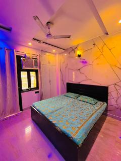 Private Apartment In New Delhi - 0