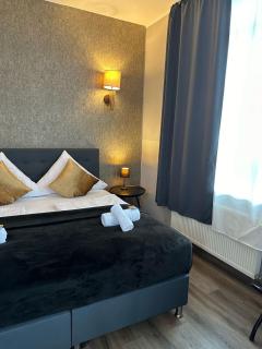 Hotel Restaurant zum Löwen - Duisburg - 2