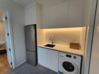 Lake Luxe - Auckland - 1