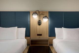 Fairfield by Marriott Inn & Suites Austin Southwest - 4