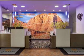 La Quinta by Wyndham Dumas - Dumas - 7