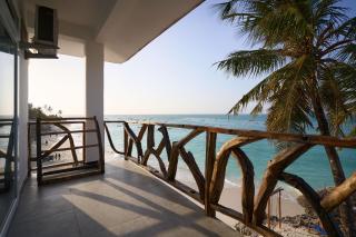 Dhow Beach Boutique Hotel - Nungwi - 2