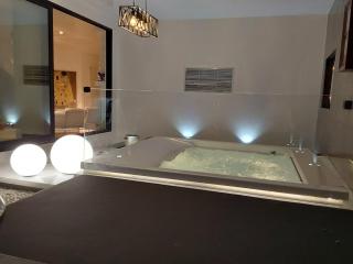 Vip garden jacuzzi seaview in the hearth of downtown - 7