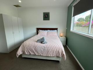 House on French, Spacious Family and Work Retreat - Merredin - 2