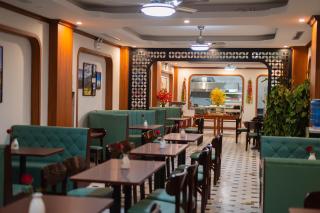 Khách sạn Việt Trung - 1