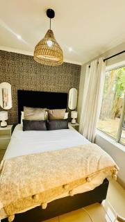 Hideaway Haven 2 - - 8