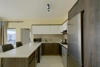 Chic and Cozy 1Bedroom in CapeTown - - 2