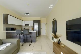 Chic and Cozy 1Bedroom in CapeTown - - 4