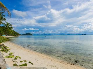 The Wooden Beach House 3br - Sunset Beach Garden - Taling Ngam - 9