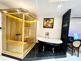 Love Luxury Hotel Bà Điểm - Ho Chi Minh - 6