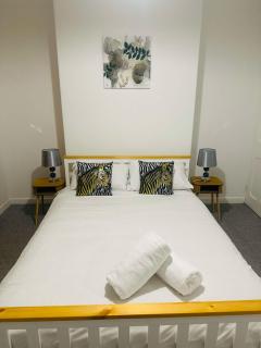 Spacious 2 bedroom house, parking and less than 10 mins walk to brayford Wharf Lincoln - Lincoln - 8