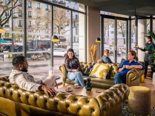 Novotel Paris 20 Belleville - París - 8