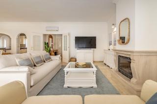 Casa Florida Luxury Villa, Heated pool, Hot Tub, Next to the beach - Marbella - 5