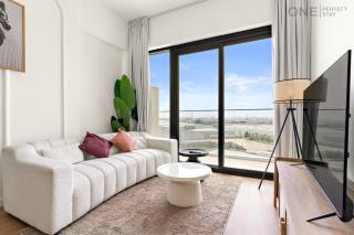 1BR with Balcony Near Metro Station - 8