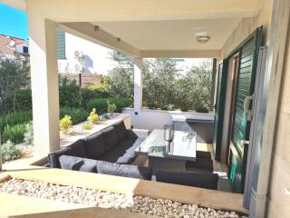Swimming pool apartment 400m to beach - Apt Noa - Milna - 7