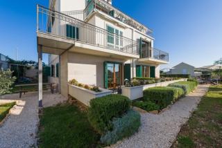 Swimming pool apartment 400m to beach - Apt Noa - Milna - 6