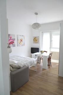 Valeria Apartment - Monza - 2