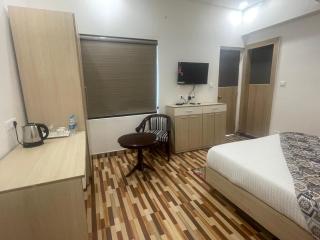 Auric Hotel - Bhubaneshwar - 2
