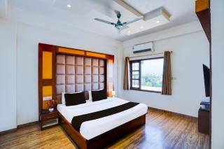 Super Townhouse Prince Chowk Near Railway Station - 9