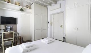 Milano Navigli Canal View Studio Apt - Milan - 5