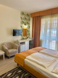 Hotel Négy Évszak - Hajdúszoboszló - 9