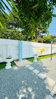 Yahana Beach Villa - 7