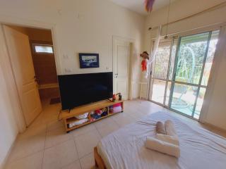 הממלכה הקסומה של מאיה ושלושת הפיות - 9