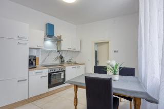Lovely Townhouse - Happy Rentals - Pula - 8