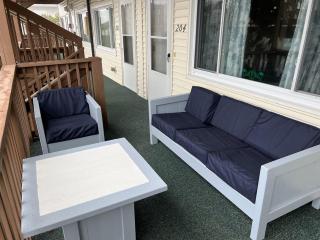 Spacious 2-Bedroom Ocean Block Condo in North Ocean City Steps to the Beach - Ocean City - 8