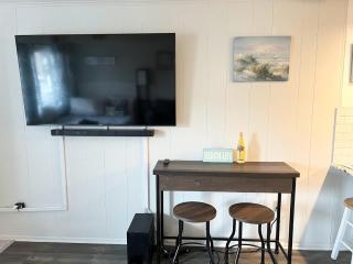 Spacious 2-Bedroom Ocean Block Condo in North Ocean City Steps to the Beach - Ocean City - 7