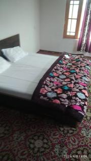 Life Inn - Jāmb - 2