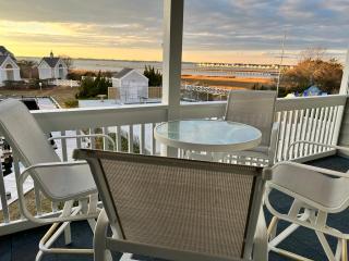Tranquil 2-Bedroom Condo in Hidden Bay Relax & Enjoy Bay Views - Ocean City - 8