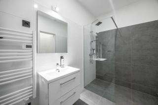 Central Minimalistic & Cozy Apartment on Joseph Boulevard - Budapest - 5