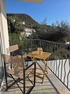 Peaceful 2bd apartment near Sveti Stefana - 4