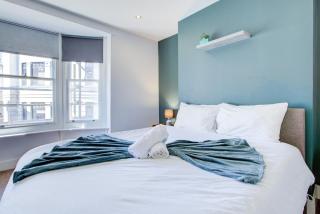 3 Mins Walk to the Beach Sleeps 9 - Brighton & Hove - 4