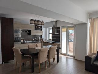 Apartament central 3 dormitoare - Târgu Secuiesc - 3