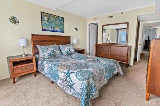 Ocean View 2-Bedroom Condo at Excalibur Perfect Coastal Getaway - 7
