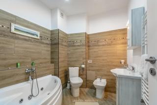 Intimate Place in the Old Town of Bucharest - Bucharest - 1