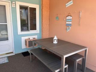 3-Bedroom, 2-Bath Condo in Ocean City Steps to the Beach - Ocean City - 6