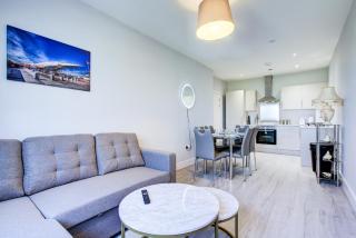 2 BR Flat 6 Mins From Heathrow Airport Flat 41 - Harmondsworth - 3