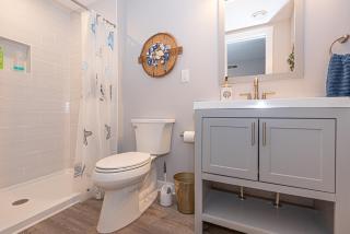 Waterfront 5-Bedroom Home in Ocean Pines Spacious & Luxurious Retreat - Ocean Pines - 2
