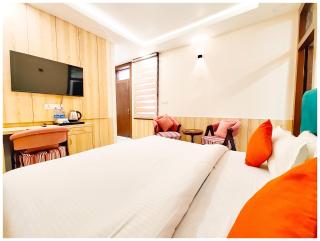 A Luxuary Premium Hotel PA-R-NAW - RE-SO-RT - BEST HOTEL - Bhowāli - 2