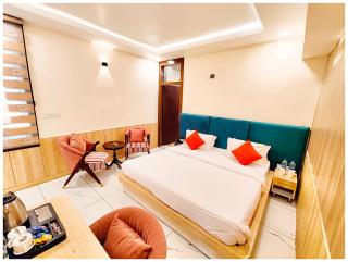 A Luxuary Premium Hotel PA-R-NAW - RE-SO-RT - BEST HOTEL - Bhowāli - 1