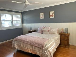 Summer Chic - Lake Cathie - 7