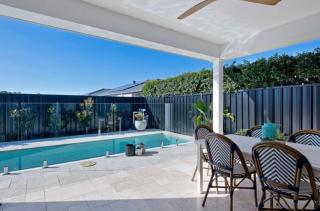 Summer Chic - Lake Cathie - 6