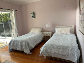 Summer Chic - Lake Cathie - 4