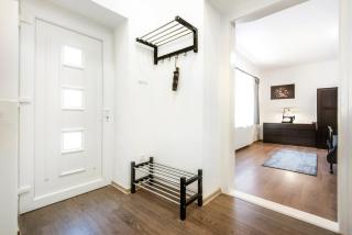 Simor Apartments 59 spacious home central location - Esztergom - 3