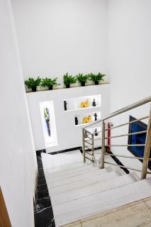 Appartement Meublé Moderne 7 pièces avec Jacuzzi - Douala - 6