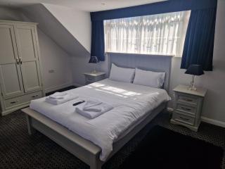 The Riverside House Hotel - 6