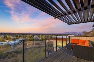 Panoramic Views Private Pool Patio Lounge w Firepit Royal Palm by AvantStay - Scottsdale - 7